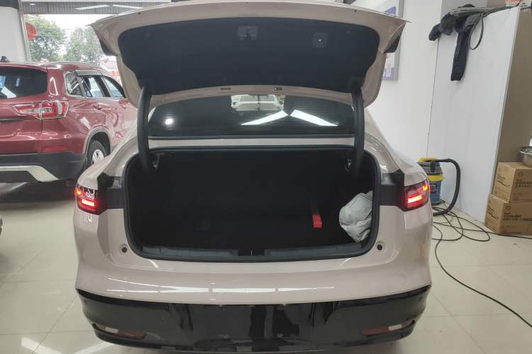 Used Leapmotor B01 2025 550 LiDAR Edition Trunk