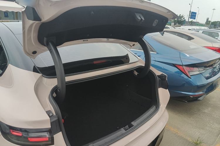 Used Leapmotor B01 2025 550 Enjoyment Edition Trunk