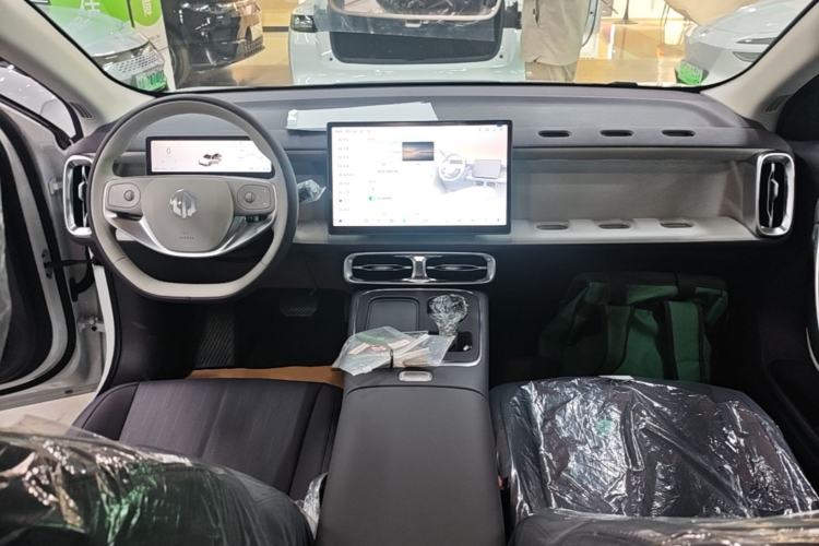 Used Leapmotor B01 2025 550 Comfort Edition Center Console