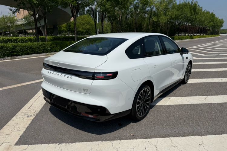 Used Leapmotor B01 2025 550 Smart Drive Edition Exterior 6