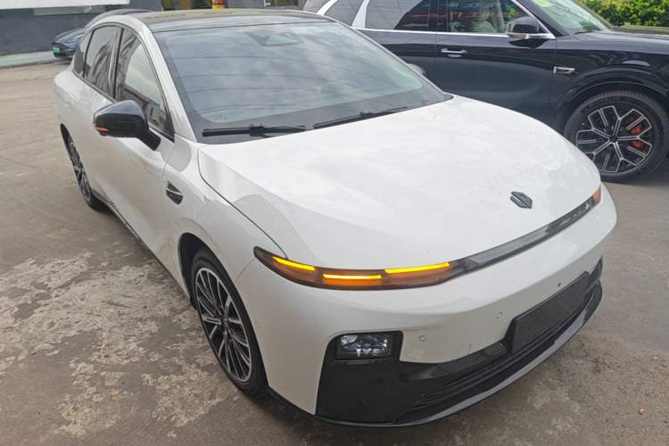Used Leapmotor B01 2025 650 Enjoyment Edition Front Right 45 Deg