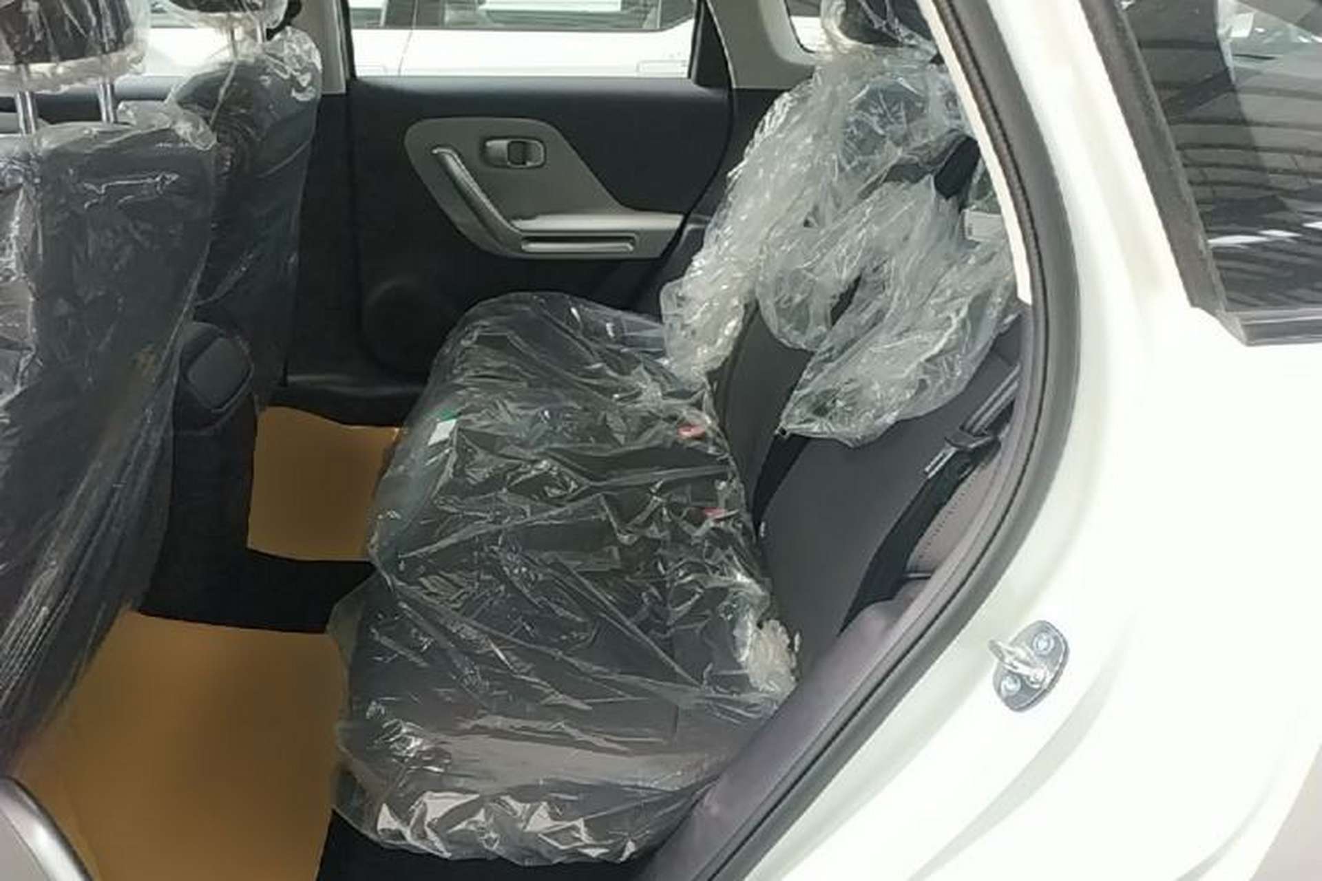 Used Leapmotor B01 2025 550 Comfort Edition Left Rear Seat