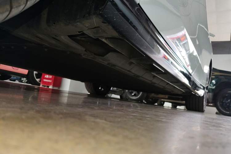 Used Leapmotor B01 2025 650 LiDAR Edition Left Side Sill