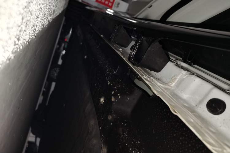 Used Leapmotor B01 2025 550 Comfort Edition Left Side Sill