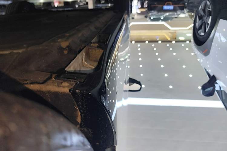 Used Leapmotor B01 2025 650 LiDAR Edition Left Side Sill