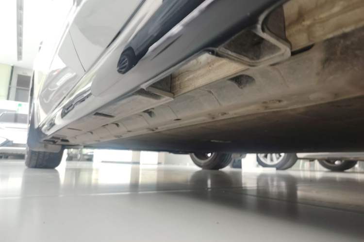 Used Leapmotor B01 2025 650 Enjoyment Edition Left Side Sill