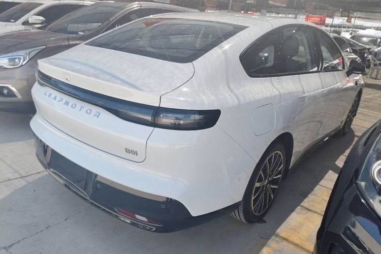 Used Leapmotor B01 2025 550 Smart Drive Edition Rear Right 45 Deg