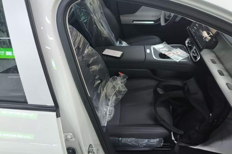 Used Leapmotor B01 2025 550 Comfort Edition Right Front Seat