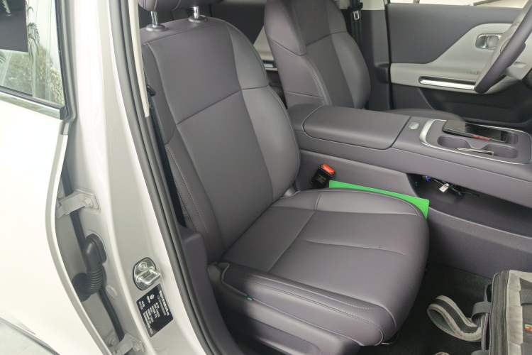 Used Leapmotor B01 2025 550 Comfort Edition Right Front Seat