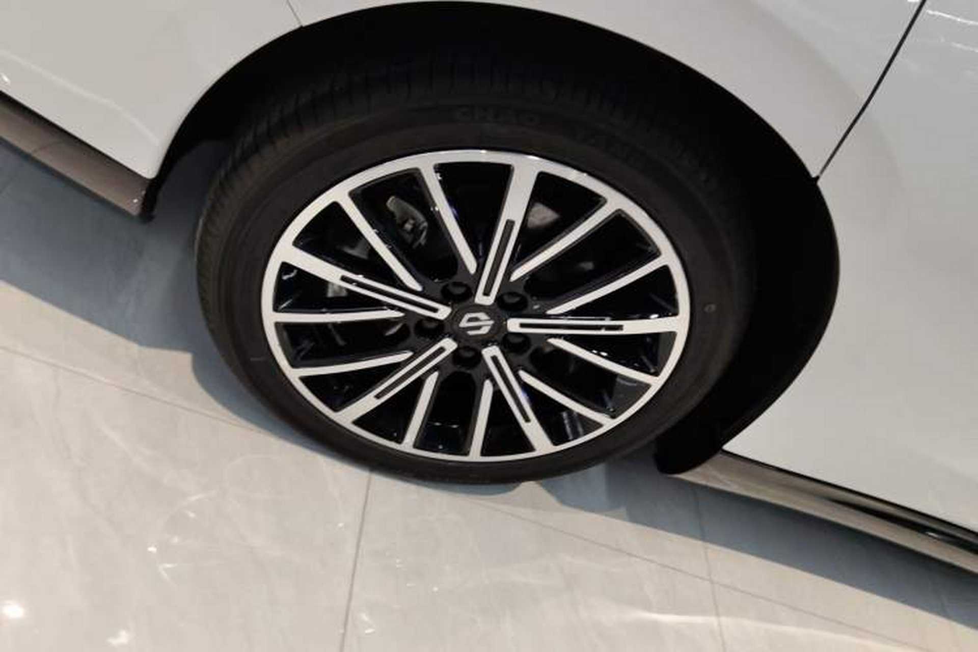 Used Leapmotor B01 2025 650 LiDAR Edition Right Rear Wheel Hub