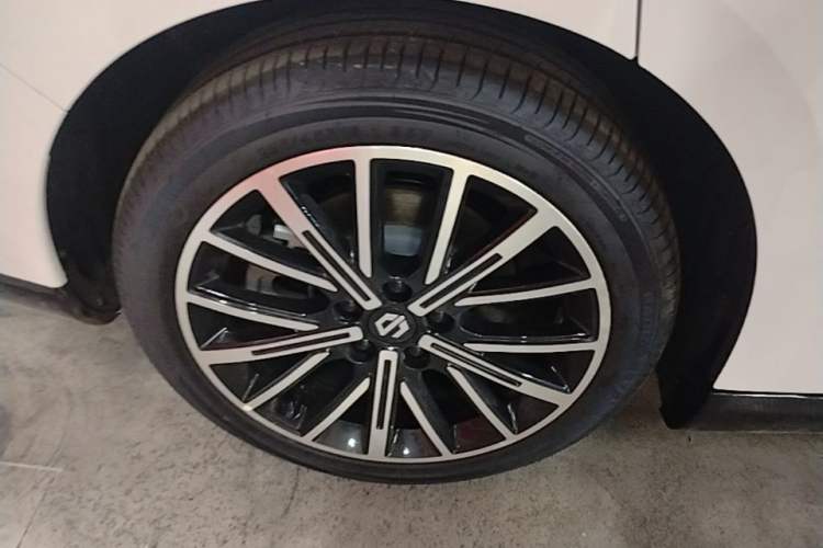 Used Leapmotor B01 2025 550 Comfort Edition Right Rear Wheel Hub