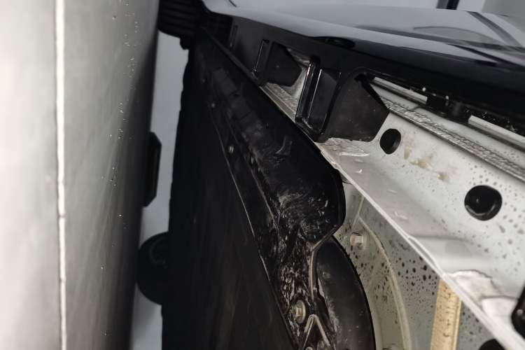 Used Leapmotor B01 2025 550 Comfort Edition Right Side Sill