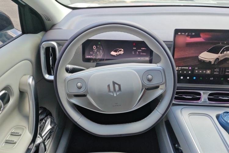 Used Leapmotor B01 2025 650 Enjoyment Edition Steering Wheel