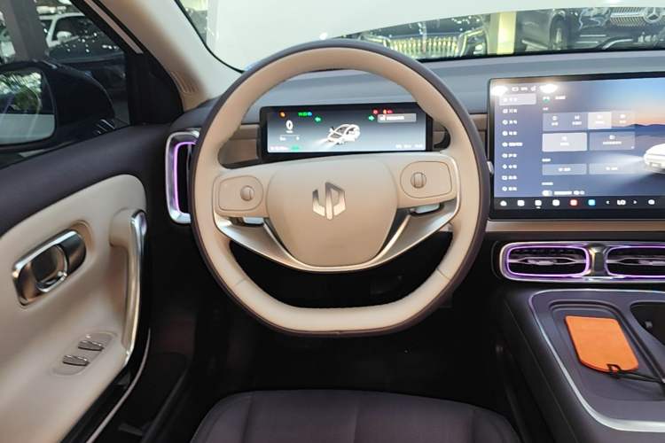 Used Leapmotor B01 2025 650 LiDAR Edition Steering Wheel