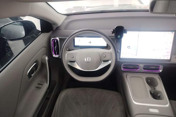 Used Leapmotor B01 2025 650 Enjoyment Edition Steering Wheel