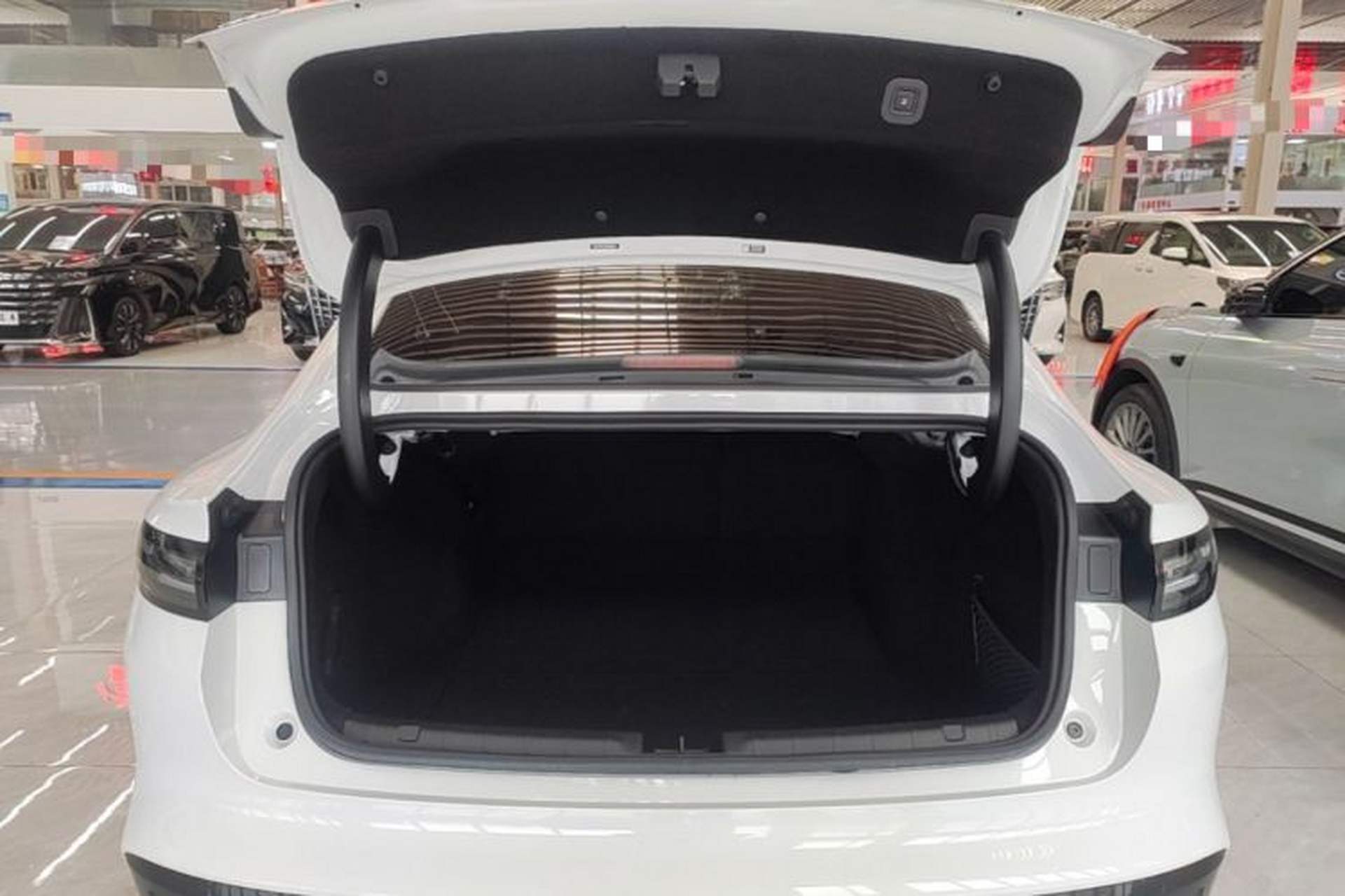 Used Leapmotor B01 2025 650 LiDAR Edition Trunk