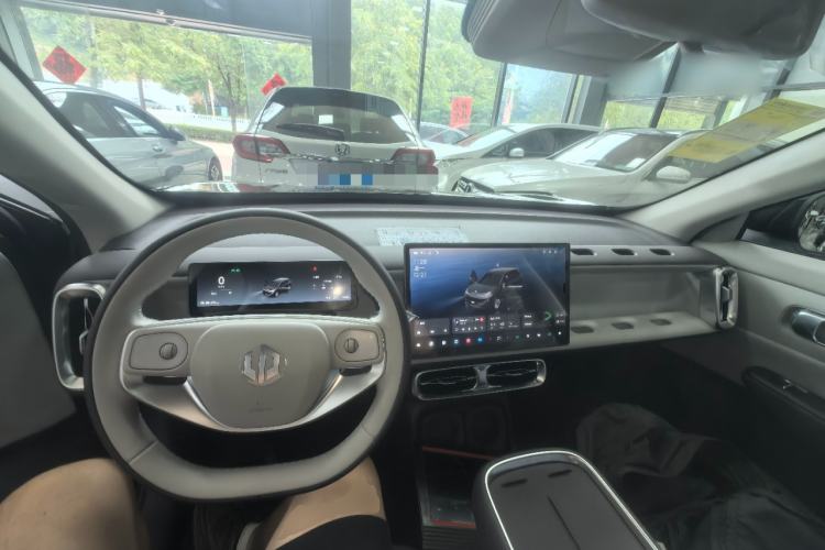 Used Leapmotor B10 2025 510 Comfort Edition Center Console
