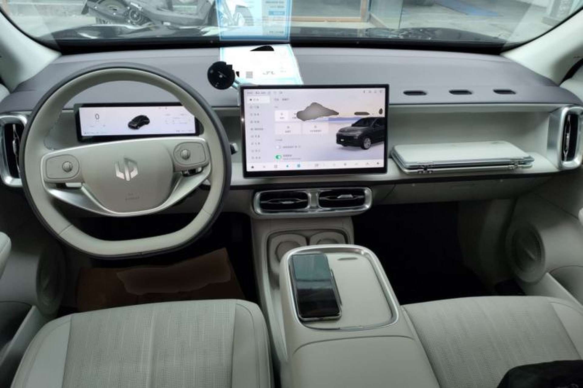 Used Leapmotor B10 2025 510 LiDAR Version Center Console