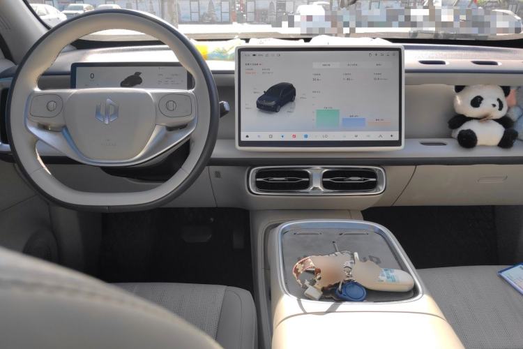 Used Leapmotor B10 2025 510 LiDAR Version Center Console