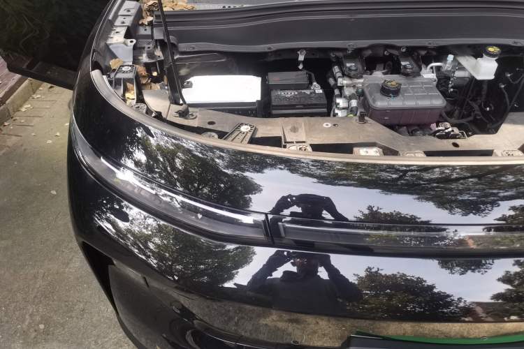 Used Leapmotor B10 2025 510 LiDAR Version Engine Bay Right