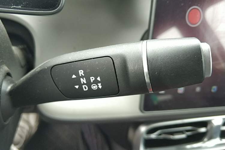 Used Leapmotor B10 2025 510 Comfort Edition Gear Lever