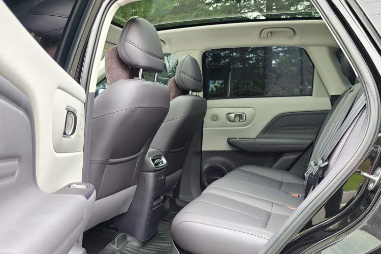 Used Leapmotor B10 2025 510 Joyful Edition Interior 2