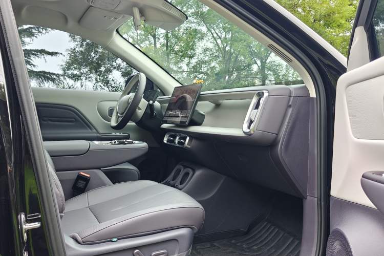 Used Leapmotor B10 2025 510 Joyful Edition Interior 7