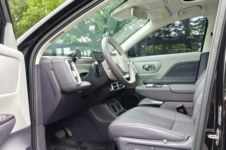 Used Leapmotor B10 2025 510 Joyful Edition Interior 8
