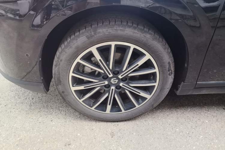 Used Leapmotor B10 2025 510 Joyful Edition Left Front Wheel Hub