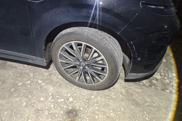Used Leapmotor B10 2025 510 Joyful Edition Right Front Wheel Hub