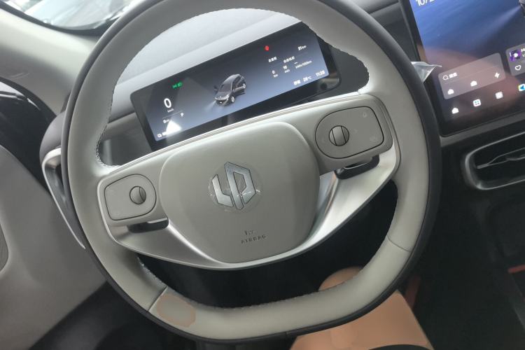 Used Leapmotor B10 2025 510 Comfort Edition Steering Wheel