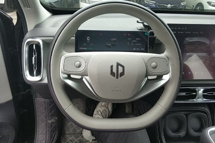 Used Leapmotor B10 2025 510 Comfort Edition Steering Wheel