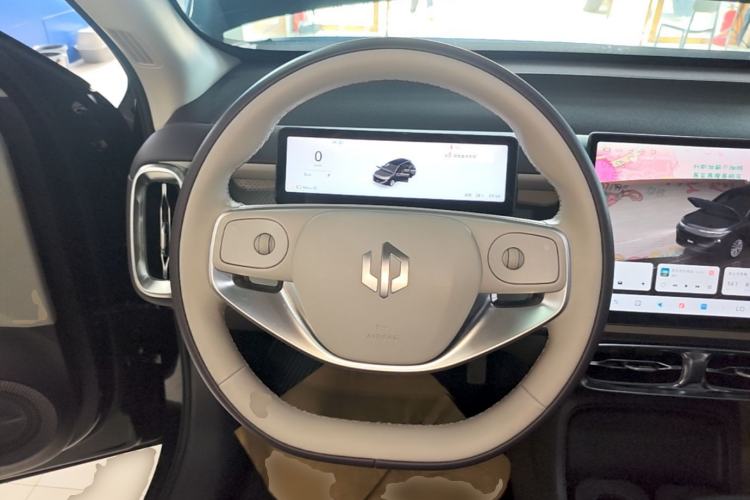 Used Leapmotor B10 2025 510 Joyful Edition Steering Wheel