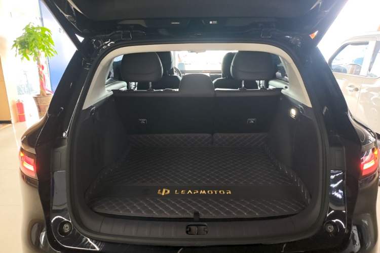 Used Leapmotor B10 2025 510 Joyful Edition Trunk