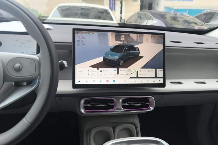 Used Leapmotor B10 2025 510 LiDAR Version Audio And AC Panel