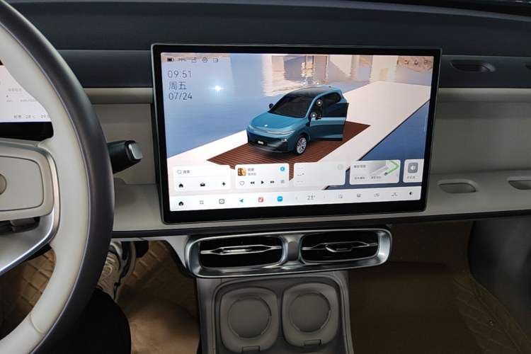 Used Leapmotor B10 2025 510 LiDAR Version Audio And AC Panel