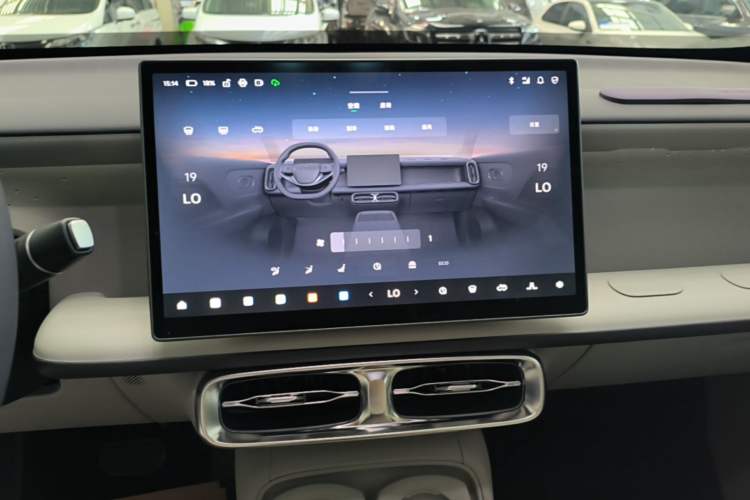 Used Leapmotor B10 2025 510 LiDAR Version Audio And AC Panel