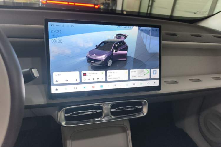 Used Leapmotor B10 2025 510 LiDAR Version Audio And AC Panel