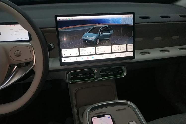 Used Leapmotor B10 2025 510 LiDAR Version Audio And AC Panel