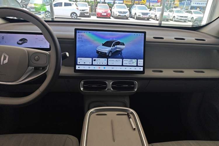 Used Leapmotor B10 2025 510 LiDAR Version Audio And AC Panel