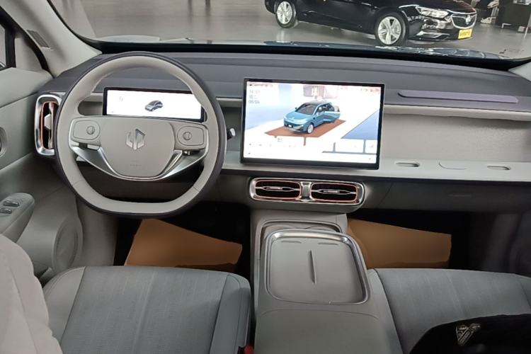 Used Leapmotor B10 2025 510 LiDAR Version Center Console