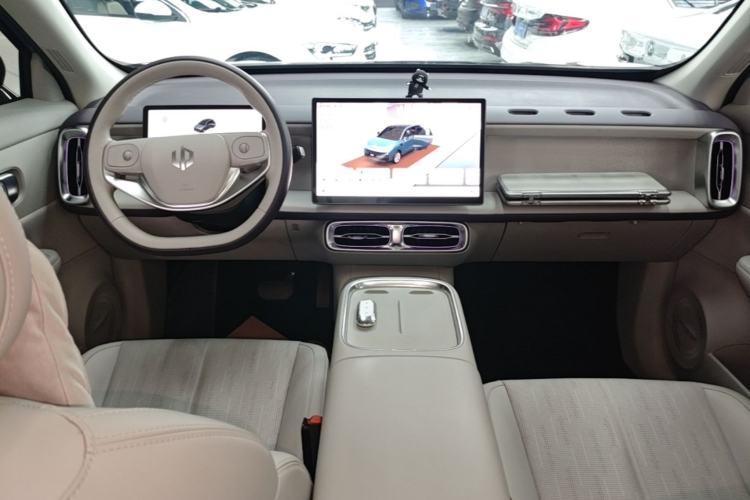 Used Leapmotor B10 2025 510 Joyful Edition Center Console