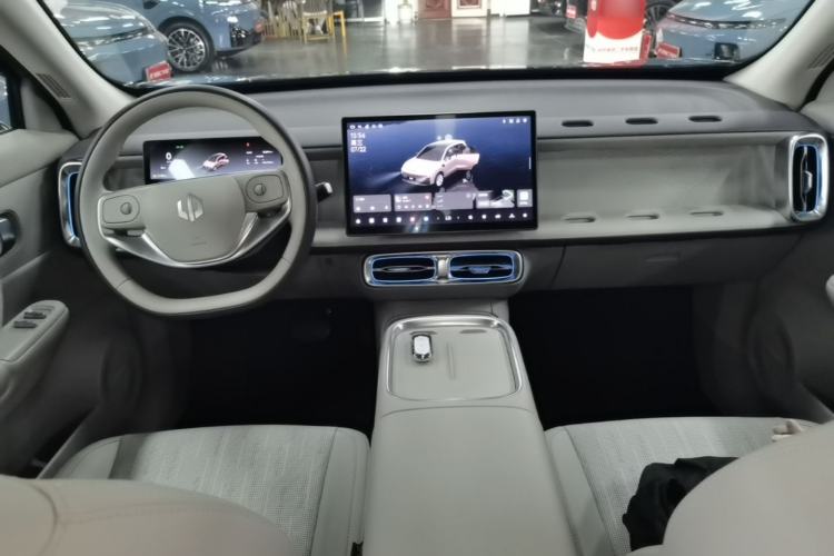 Used Leapmotor B10 2025 510 LiDAR Version Center Console