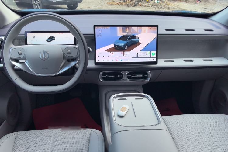 Used Leapmotor B10 2025 510 LiDAR Version Center Console