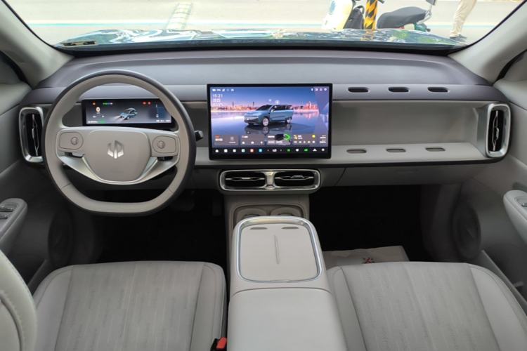 Used Leapmotor B10 2025 510 LiDAR Version Center Console