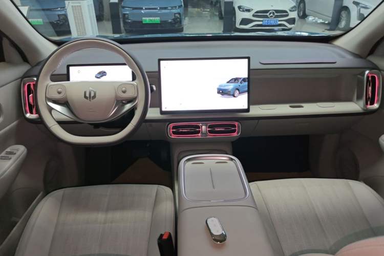 Used Leapmotor B10 2025 510 LiDAR Version Center Console