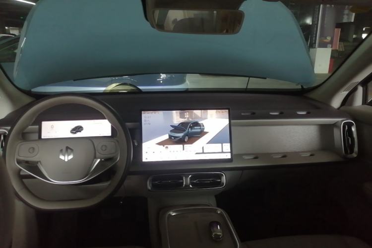 Used Leapmotor B10 2025 510 LiDAR Version Center Console
