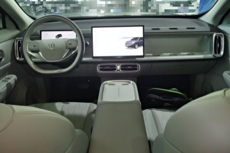Used Leapmotor B10 2025 510 LiDAR Version Center Console