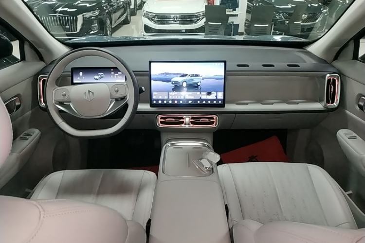 Used Leapmotor B10 2025 510 LiDAR Version Center Console