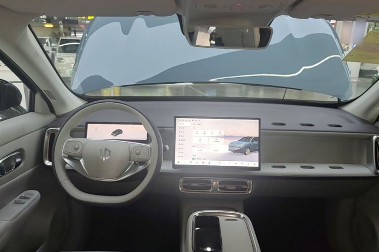 Used Leapmotor B10 2025 510 LiDAR Version Center Console